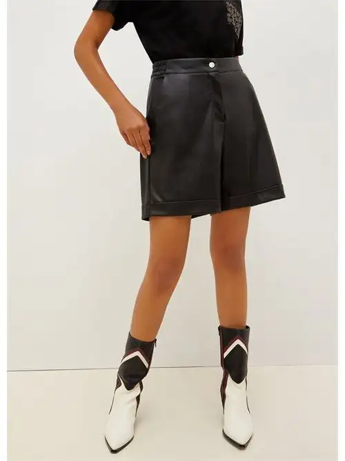 LIU JO SHORTS 65886569