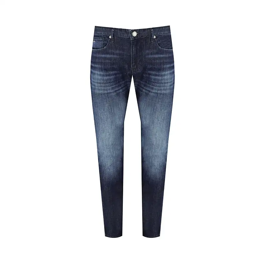Jeans Uomo J06 con effetto slavato