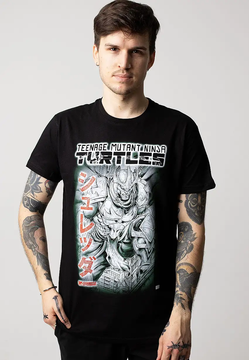 Turtles - Stomping Shredder - T-Shirt